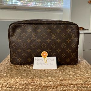 Louis Vuitton trousse 28